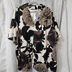 Max Studio Black and Brown Floral Women's Short Sleeve Top